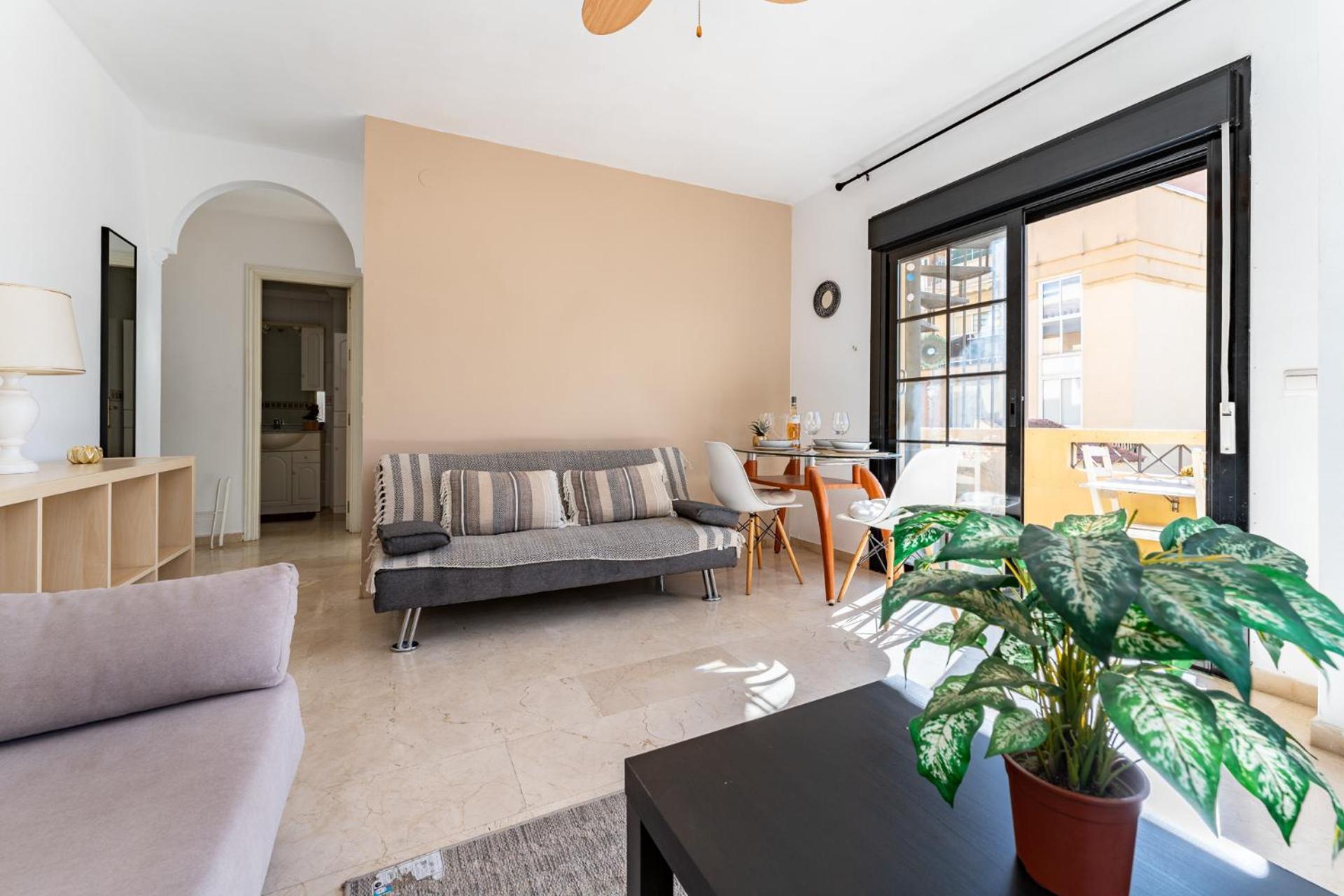 Malagasuite Beautiful Pool & Parking Apartamento
