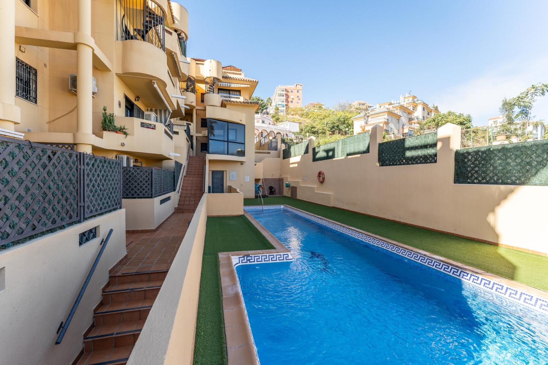 Malagasuite Beautiful Pool & Parking Lejlighed